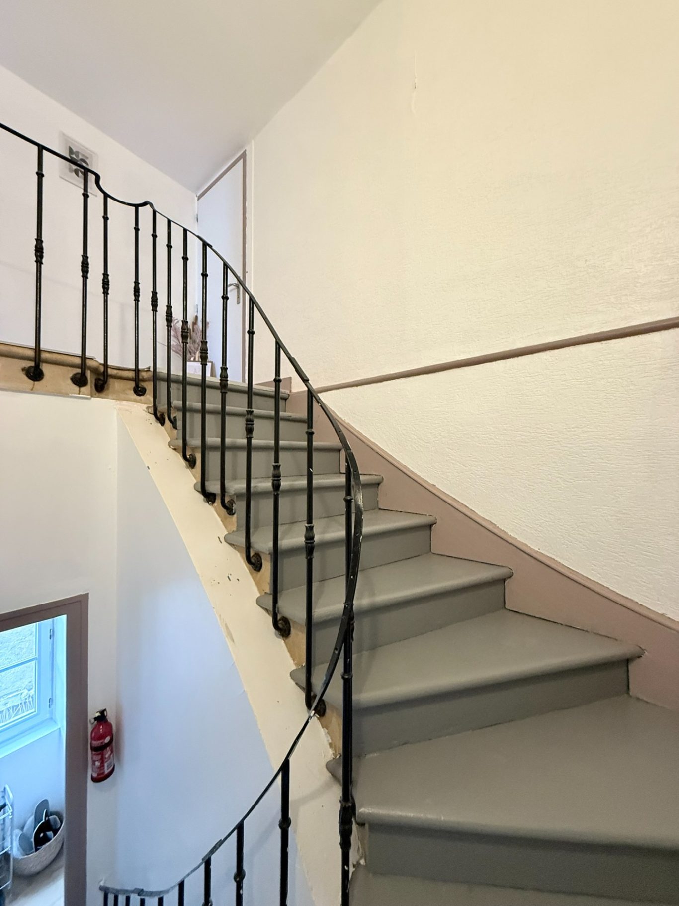 escalier gite tannay